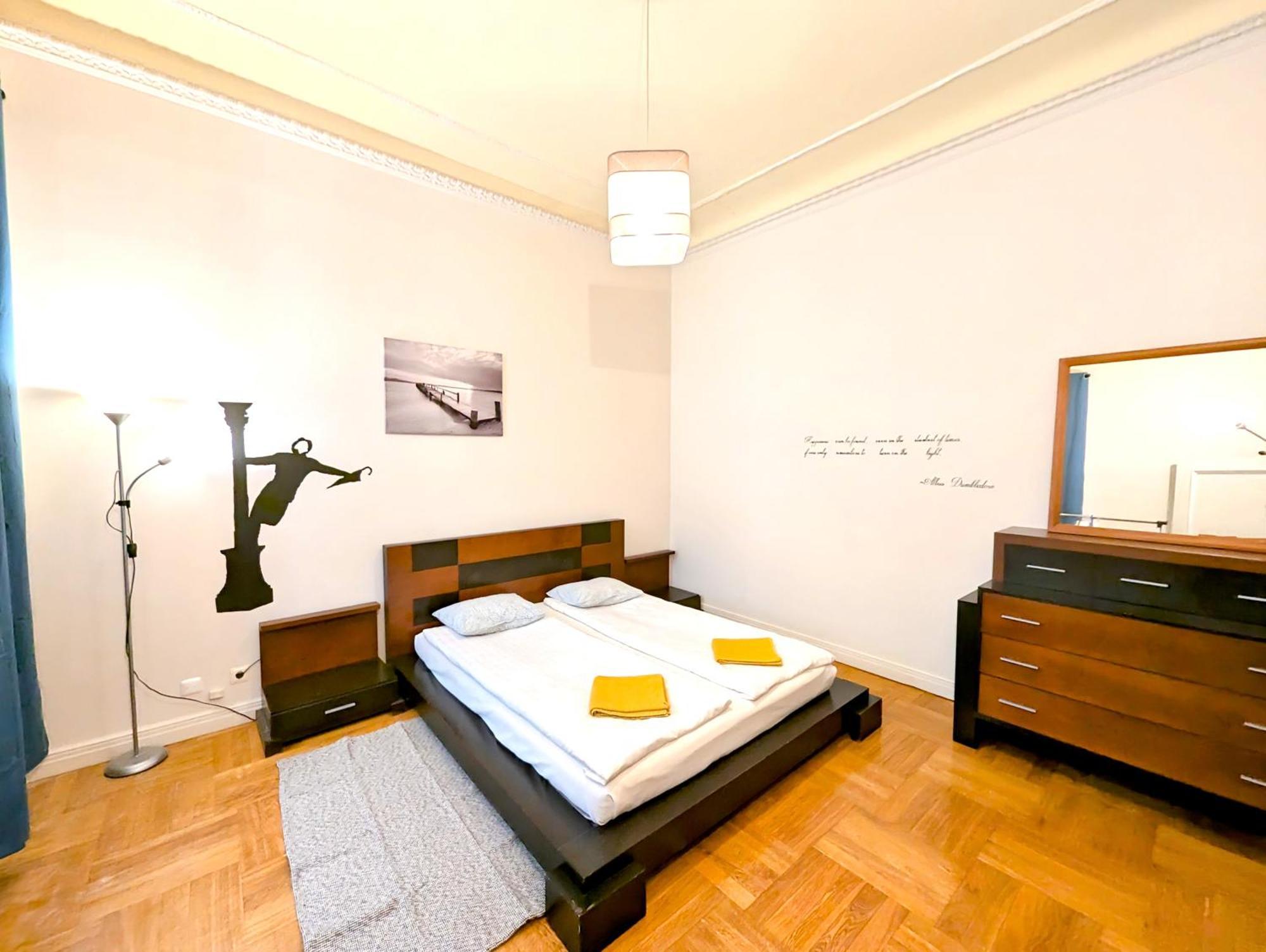 Mosaic Center Apartments Рига Экстерьер фото