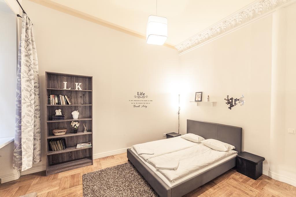 Mosaic Center Apartments Рига Экстерьер фото