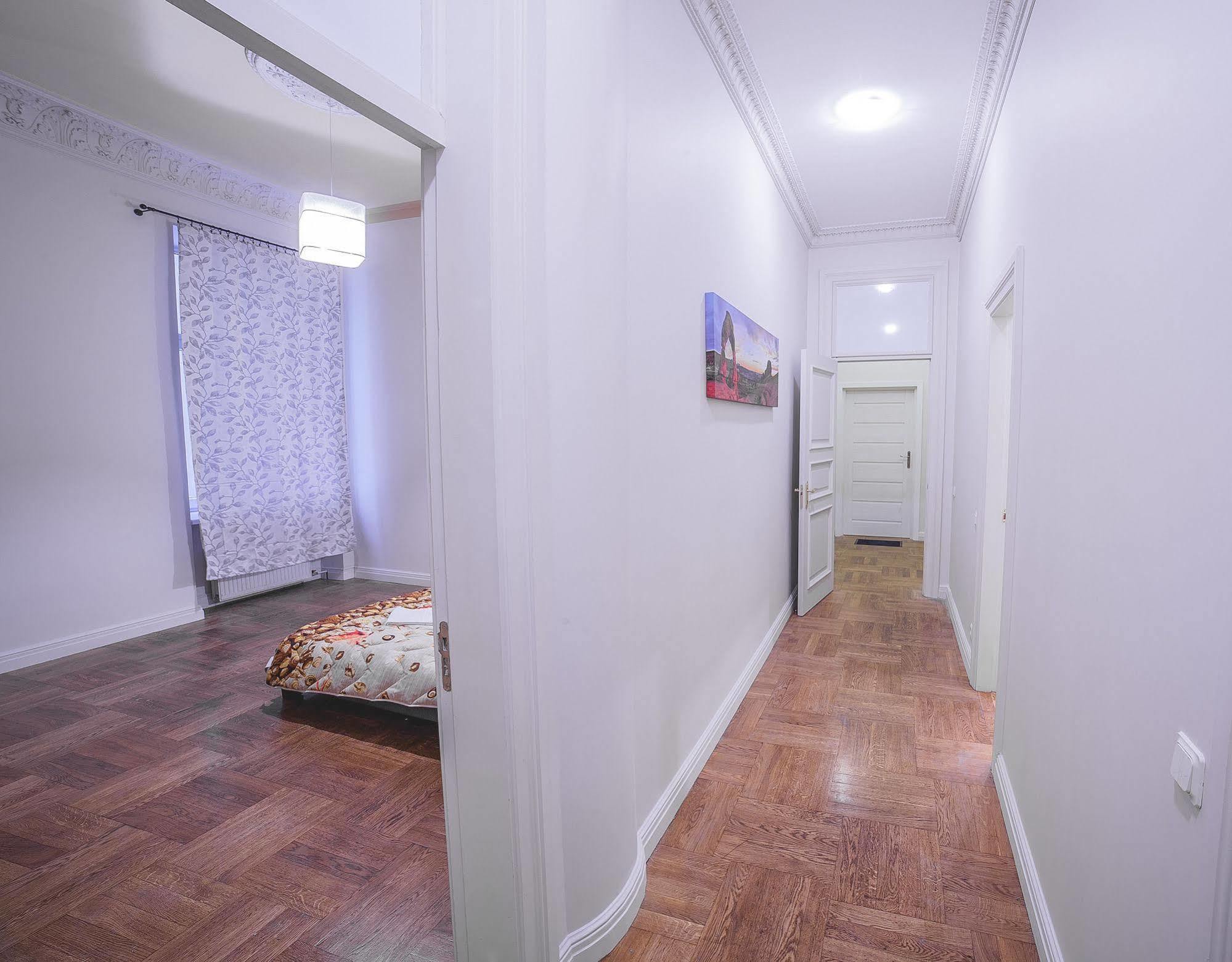 Mosaic Center Apartments Рига Экстерьер фото