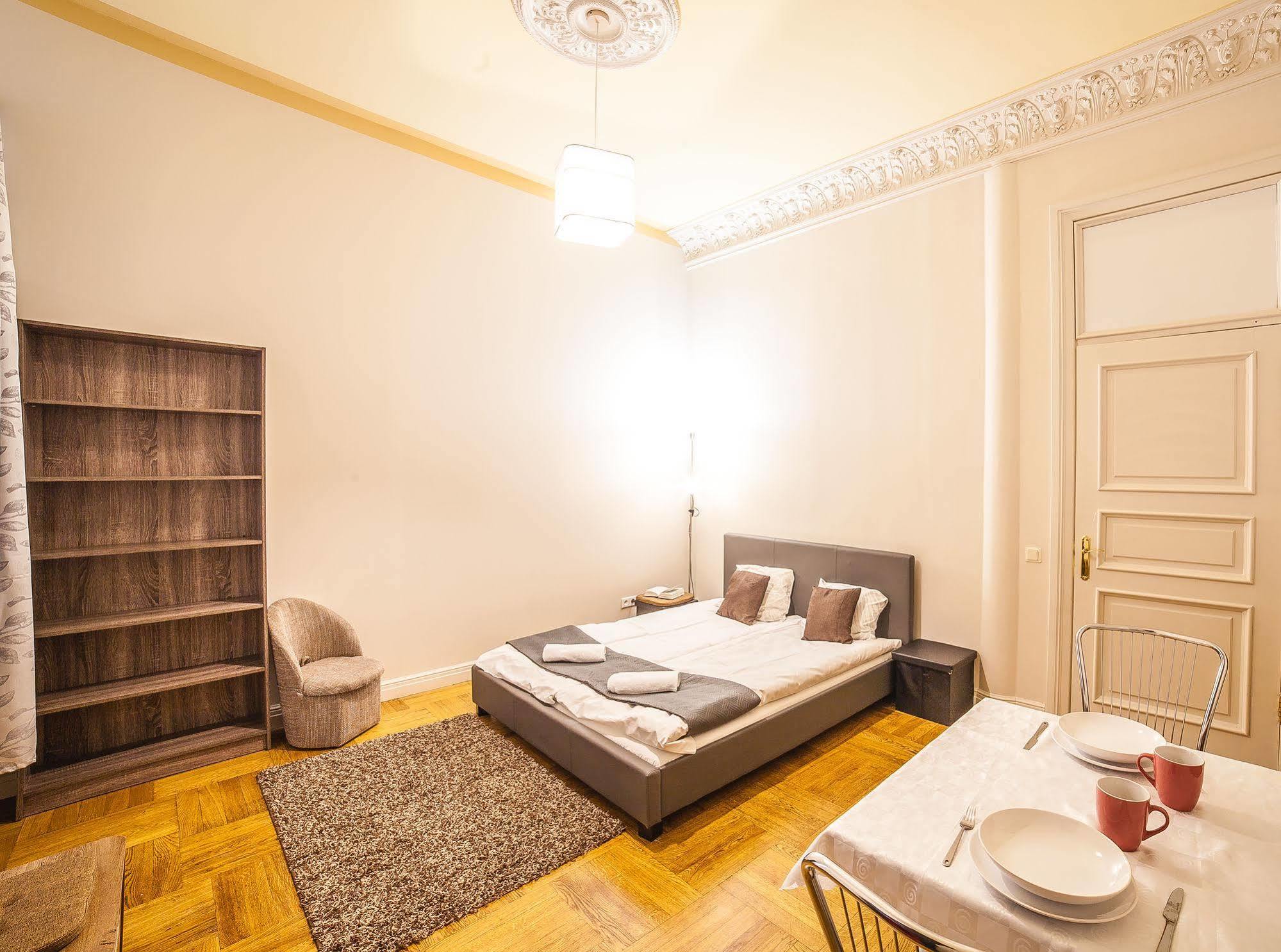 Mosaic Center Apartments Рига Экстерьер фото